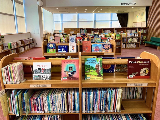 島田図書館児童書フロア