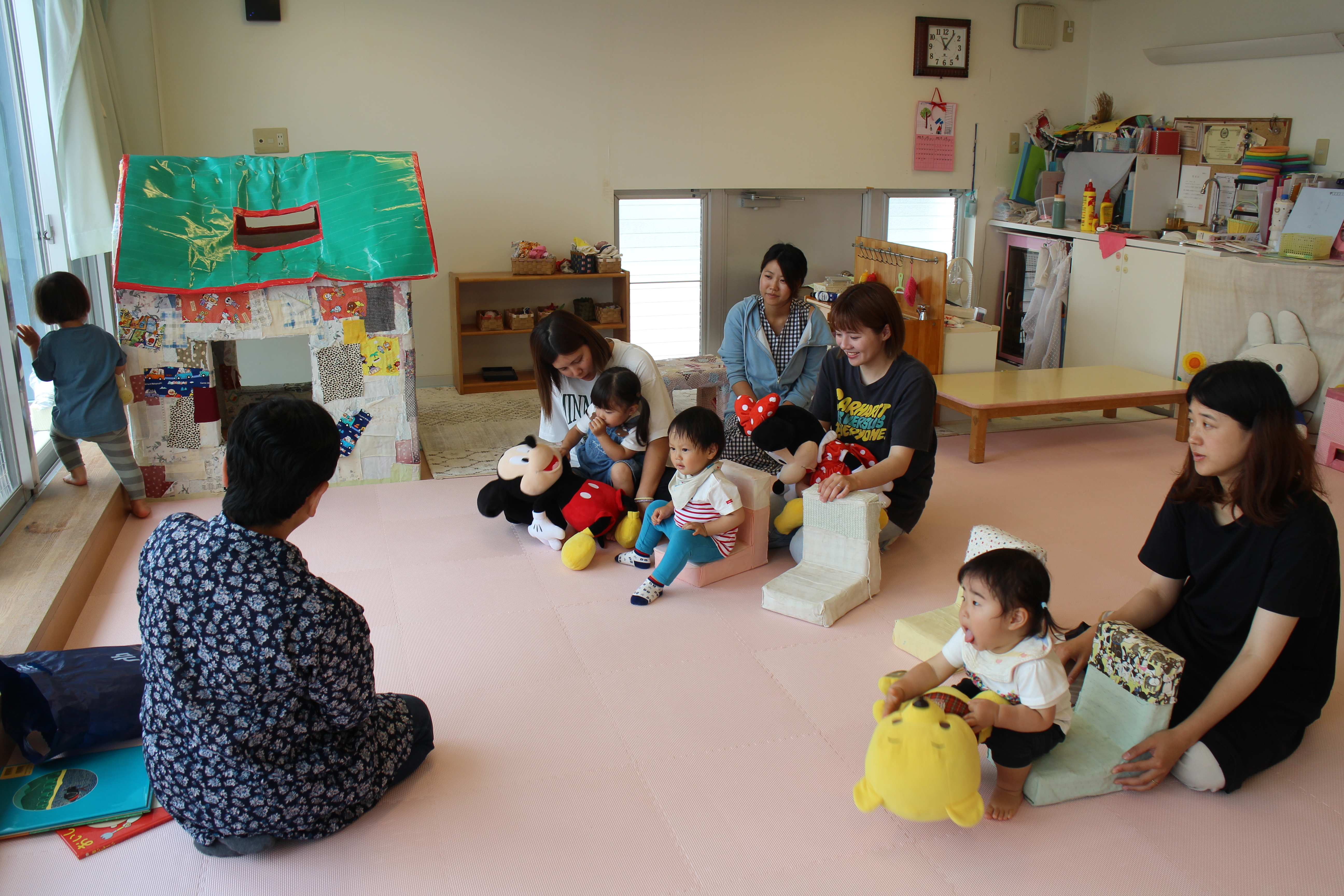 たんぽぽ広場　絵本との出会い