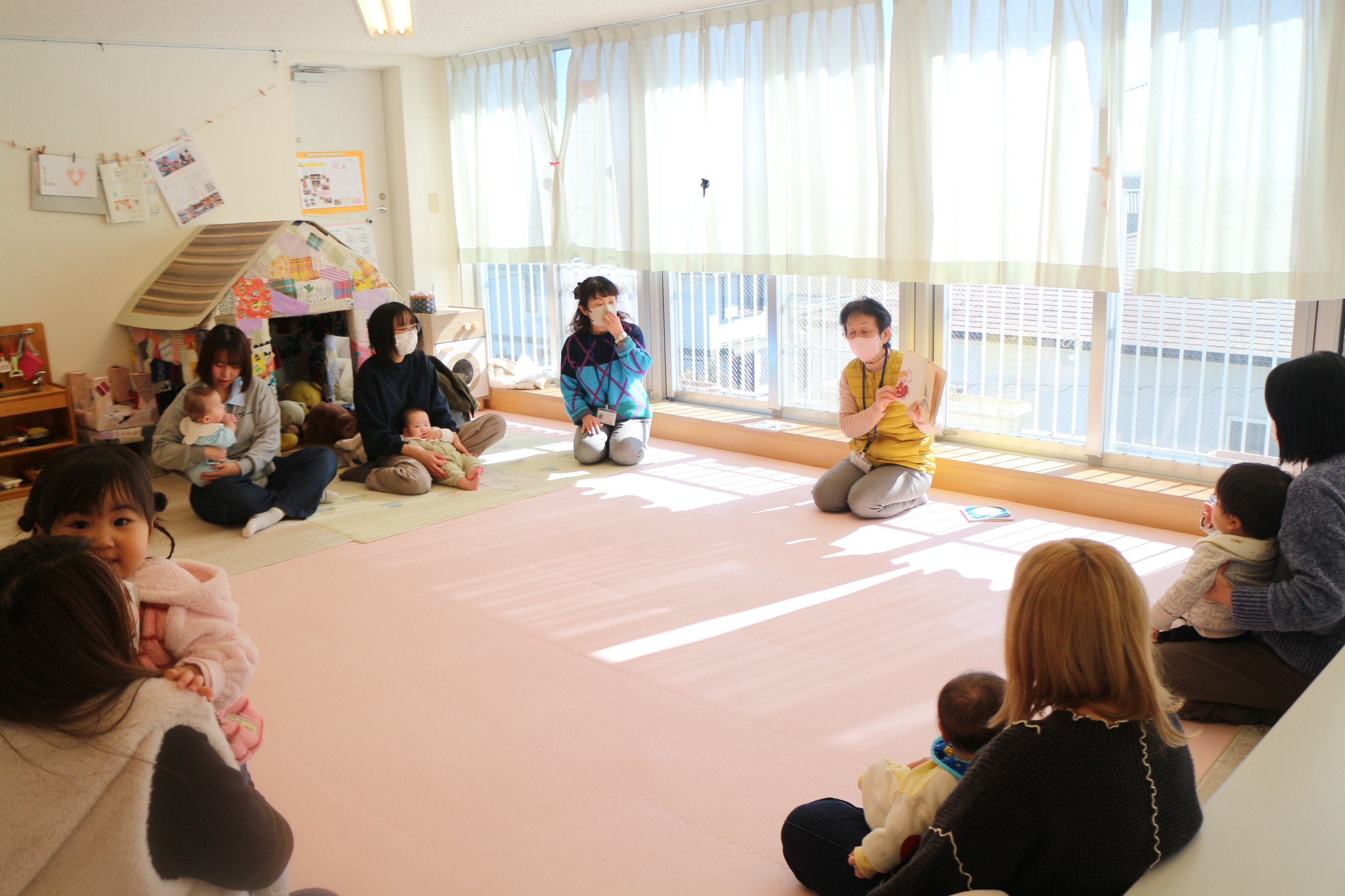 たんぽぽ広場 絵本との出会い